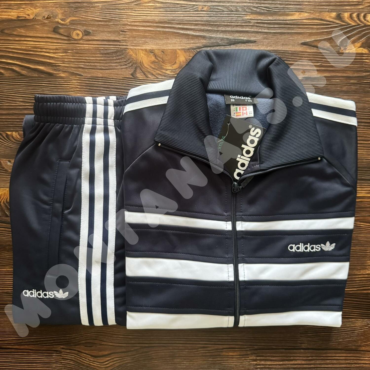 Костюм спортивный Adidas